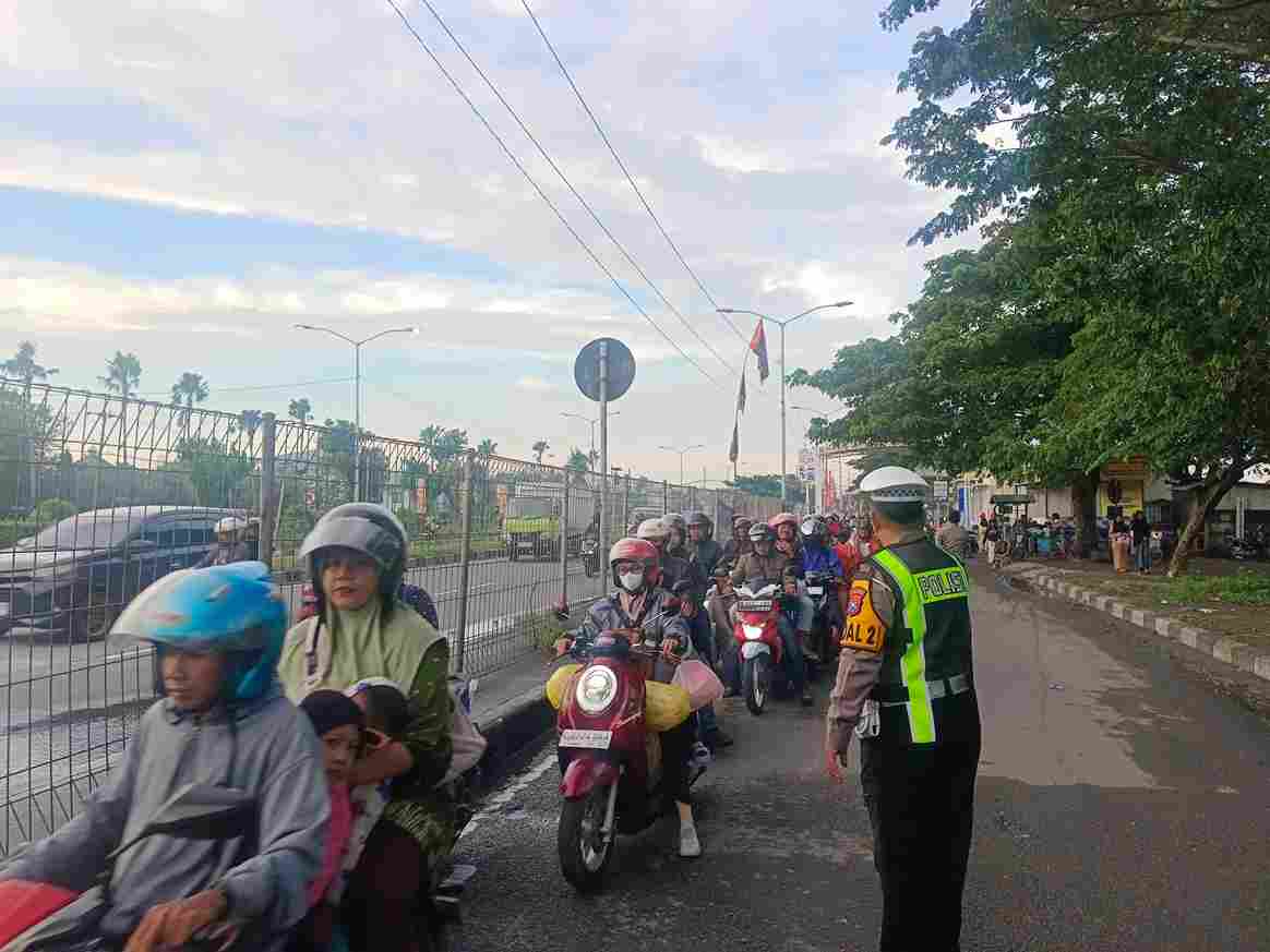 Polres Pelabuhan Tanjung Perak Intensifkan Pengamanan Arus Mudik ke Madura Jelang Idulfitri