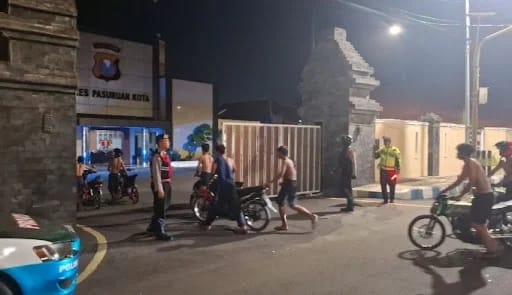 Patroli Pleton Siaga Polres Pasuruan Kota Amankan 14 Motor Diduga Balap Liar
