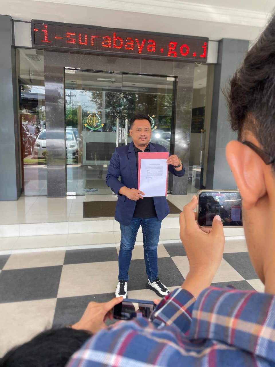 APMP Jatim Serahkan Dokumen Bukti Tambahan Dugaan Korupsi RSUD Dr Soetomo ke Kejari Surabaya, Minta Proses Hukum Transparan